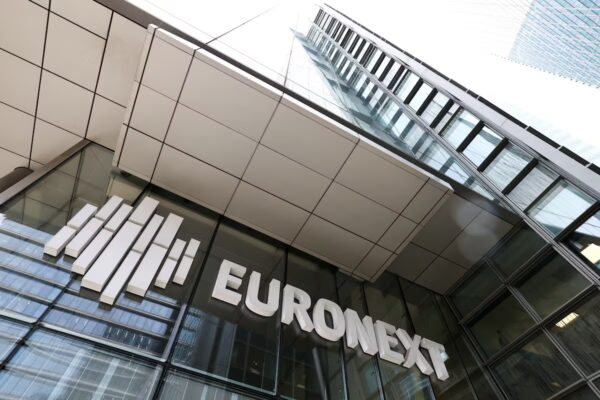 Energy Solar Tech Debuta en Euronext Growth Paris y Impulsa su Expansión Global