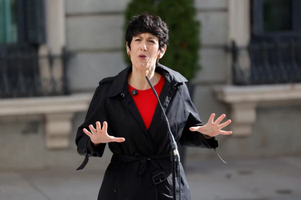 Elma Saiz asume la portavocía en medio del debate sobre las cuotas de los autónomos