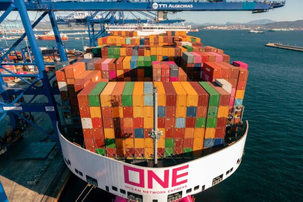 Récord Histórico: Las Exportaciones Españolas Brillan en Octubre