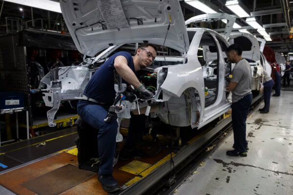 El INE Avala un Crecimiento del 0,6% en la Economía Española Durante el Tercer Trimestre