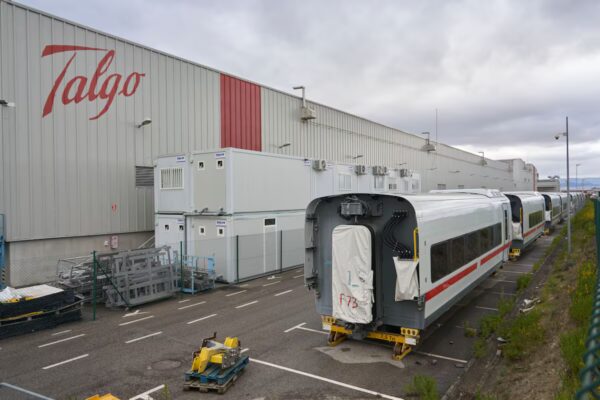 Talgo convocará a una junta extraordinaria el 3 de febrero para decidir el futuro de su consejero delegado