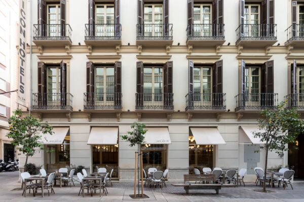 Reinvención Hotelera: La Transformación de los Hoteles Petit Palace