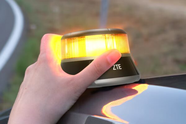 Competencia Desatada: La Lucha de Precios por las Balizas V16 Antes de su Implementación Obligatoria