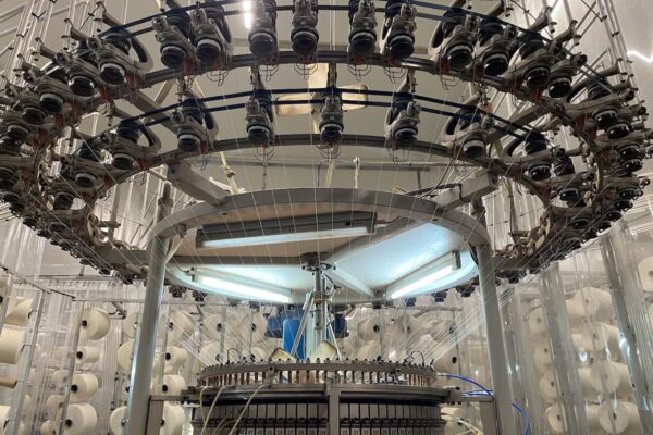 Revolución Textil: Ropa Innovadora Hecha de Ortigas y Plátano