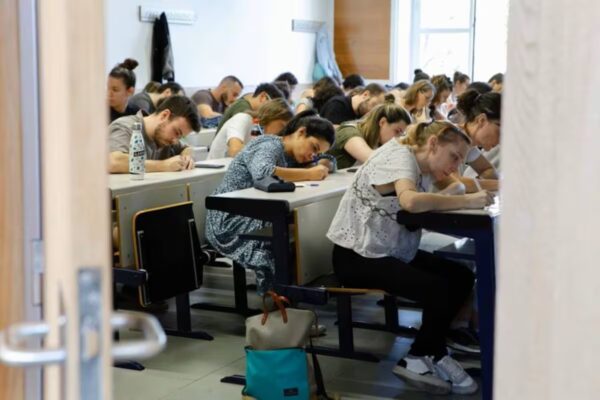 Baleares y Comunidad Valenciana, las favoritas para opositar; Madrid y Cataluña en la segunda posición