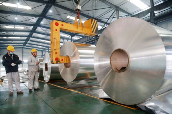 El Aluminio Atraviesa la Barrera de los 3.000 Dólares por Primera Vez Desde 2022: Preocupaciones por la Oferta Impulsan el Precio