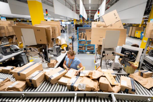 Fraudes en Internet Alcanzan Récord Anual Durante Vacaciones: Delincuentes Innovan ante Nuevas Costumbres de Compra