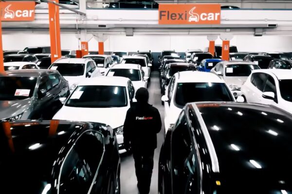 Las ventas de coches de segunda mano se disparan y superan casi el doble a las nuevas matriculaciones en 2025