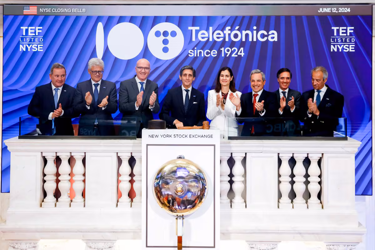 Telefónica se Retira de Wall Street: Fin de una Era en 10 Días