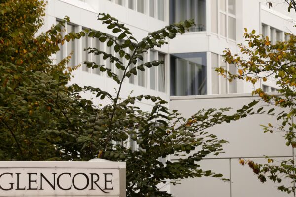 Rio Tinto y Glencore Renuevan Diálogo para Crear la Mayor Compañía Minera del Mundo