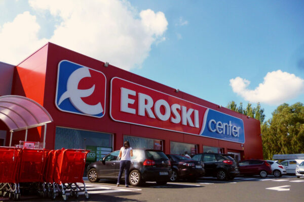 Eroski impulsa su crecimiento con la apertura de tres nuevos supermercados franquiciados en Madrid, Alicante y Álava