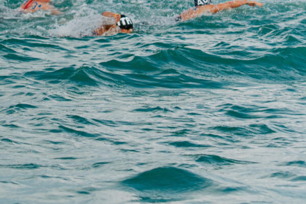 Fallece triatleta de 25 años durante la prueba de natación en el Ironman de Vitoria