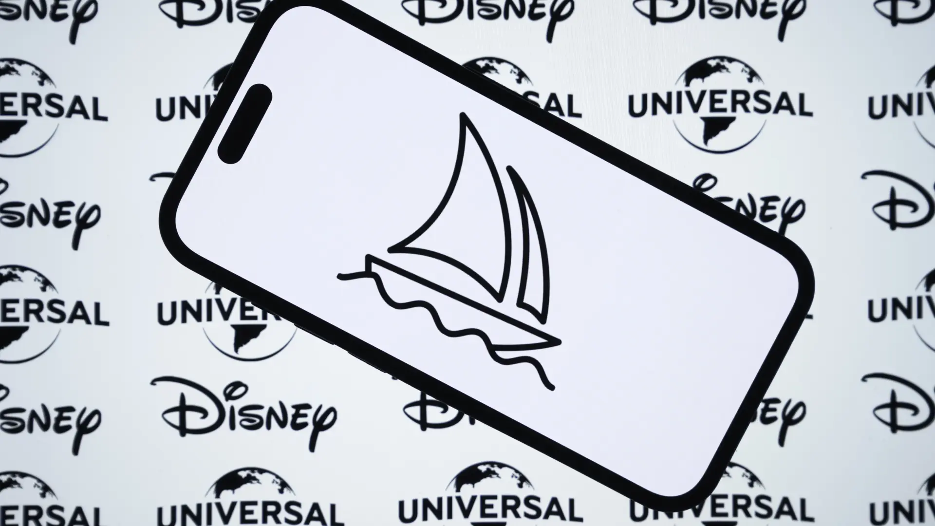 Midjourney solicita al juez que exija a Disney, Warner y Universal la transparencia en el uso de IA en el marco de un juicio por derechos de autor