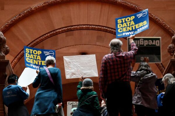 Nueva York detiene la expansión de centros de datos hiperescalables en una decisión sin precedentes
