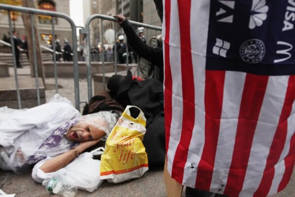 Estados Unidos remunera a sus trabajadores solo el 27% de lo que su riqueza permite, el porcentaje más bajo de la OCDE.