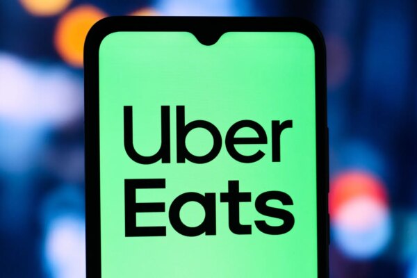 Uber acuerda adquirir Delivery Hero en un negocio de 14.800 millones de dólares
