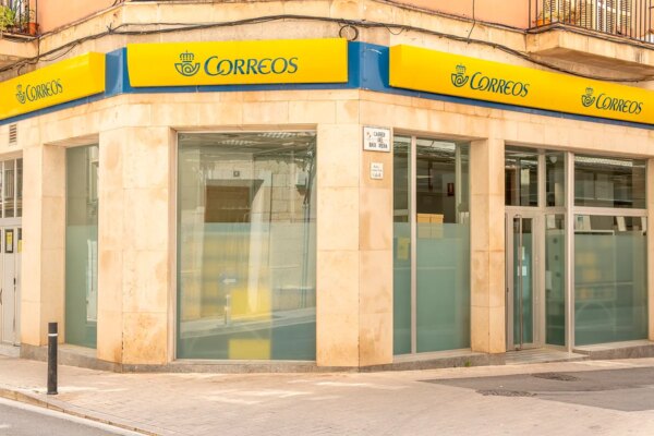 Empleados de Correos organizan protestas del 3 al 17 de septiembre para exigir mejoras en sus condiciones laborales