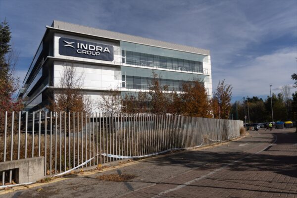Santa Bárbara solicita al Tribunal Supremo la suspensión del recurso relacionado con 3.000 millones en financiamiento de Indra y EM&E