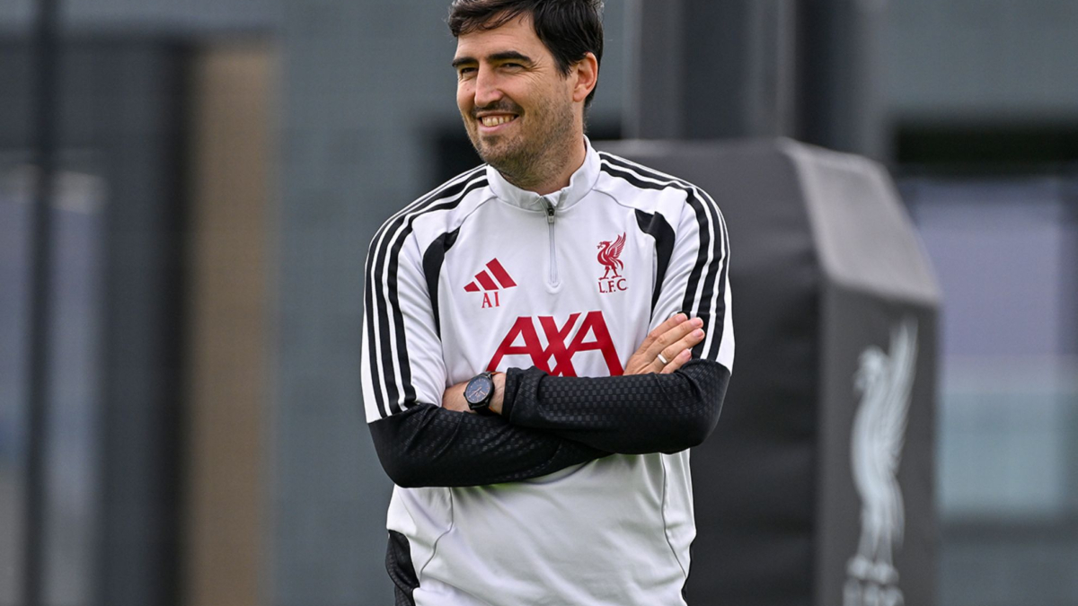 Liverpool se adentra en la nueva 'mili' de Iraola: "No es fácil, pero..."