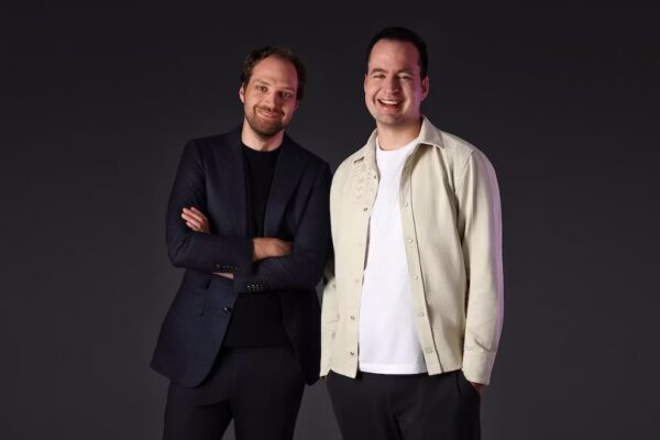 El equipo de ex-Palantir y Dropbox acelera el desarrollo de código generado por IA para ElevenLabs, Notion y Wiz.