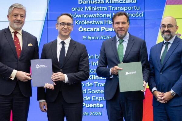 Polonia y Adif se unen para impulsar un ambicioso proyecto ferroviario de alta velocidad de 32.200 millones de euros.