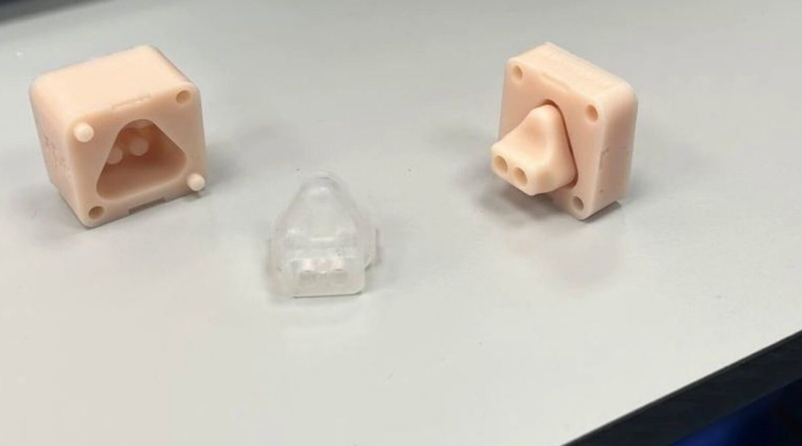 Serveo y el Hospital 12 de Octubre desarrollan tecnología innovadora para crear mascarillas personalizadas en 24 horas para la ventilación no invasiva en prematuros