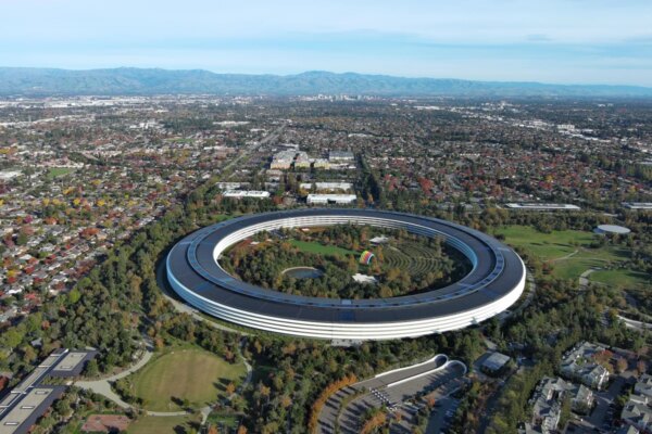 Apple y Google deben eliminar aplicaciones 'nudify' de sus tiendas digitales