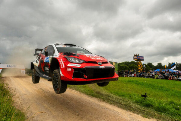 Sami Pajari debuta y conquista el Campeonato Mundial de Rally (WRC)