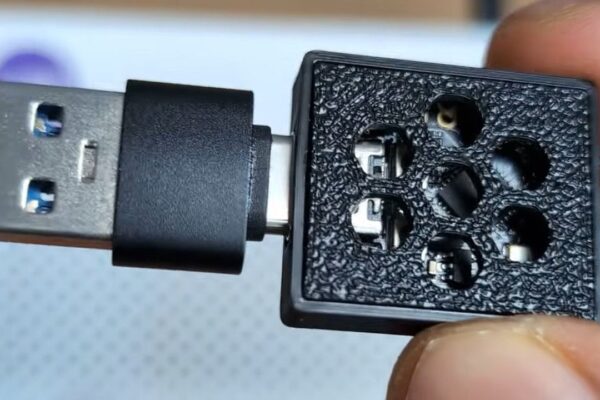 Innovador dispositivo ESP32 bloquea anuncios para 537,000 dominios con solo 50KB de RAM y respuesta en 10 ms