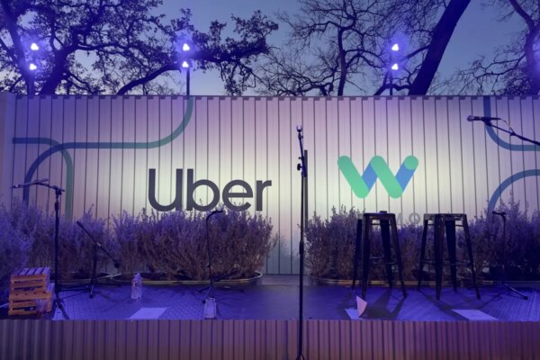 Regulación de Robotaxis: Claves en la lucha por las normas del transporte autónomo