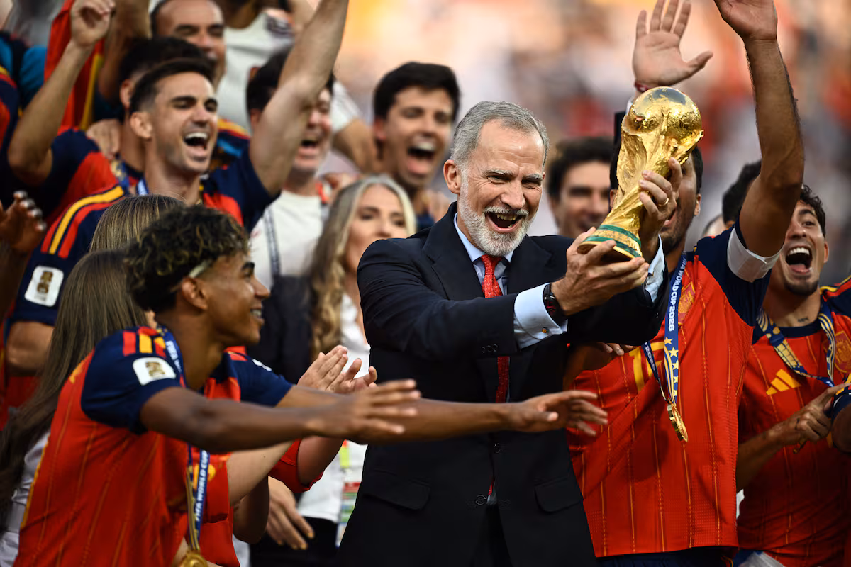 La Familia Real se une a los jugadores para festejar el segundo Mundial de España
