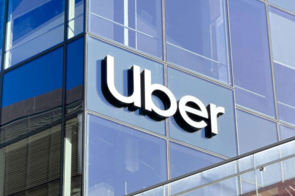 Uber presenta una oferta de adquisición de 12.000 millones de euros por Delivery Hero, propietaria de Glovo.