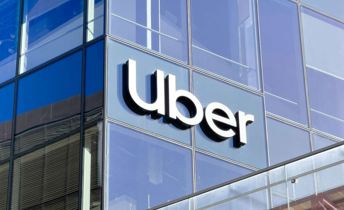 Uber presenta una oferta de adquisición de 12.000 millones de euros por Delivery Hero, propietaria de Glovo.