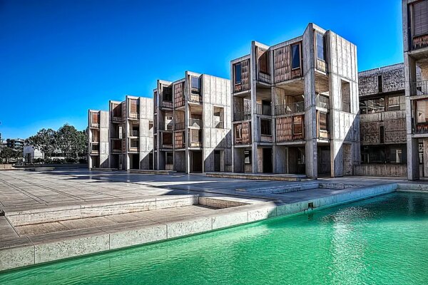 El enfoque de Kahn: la interconexión entre la arquitectura urbana y residencial