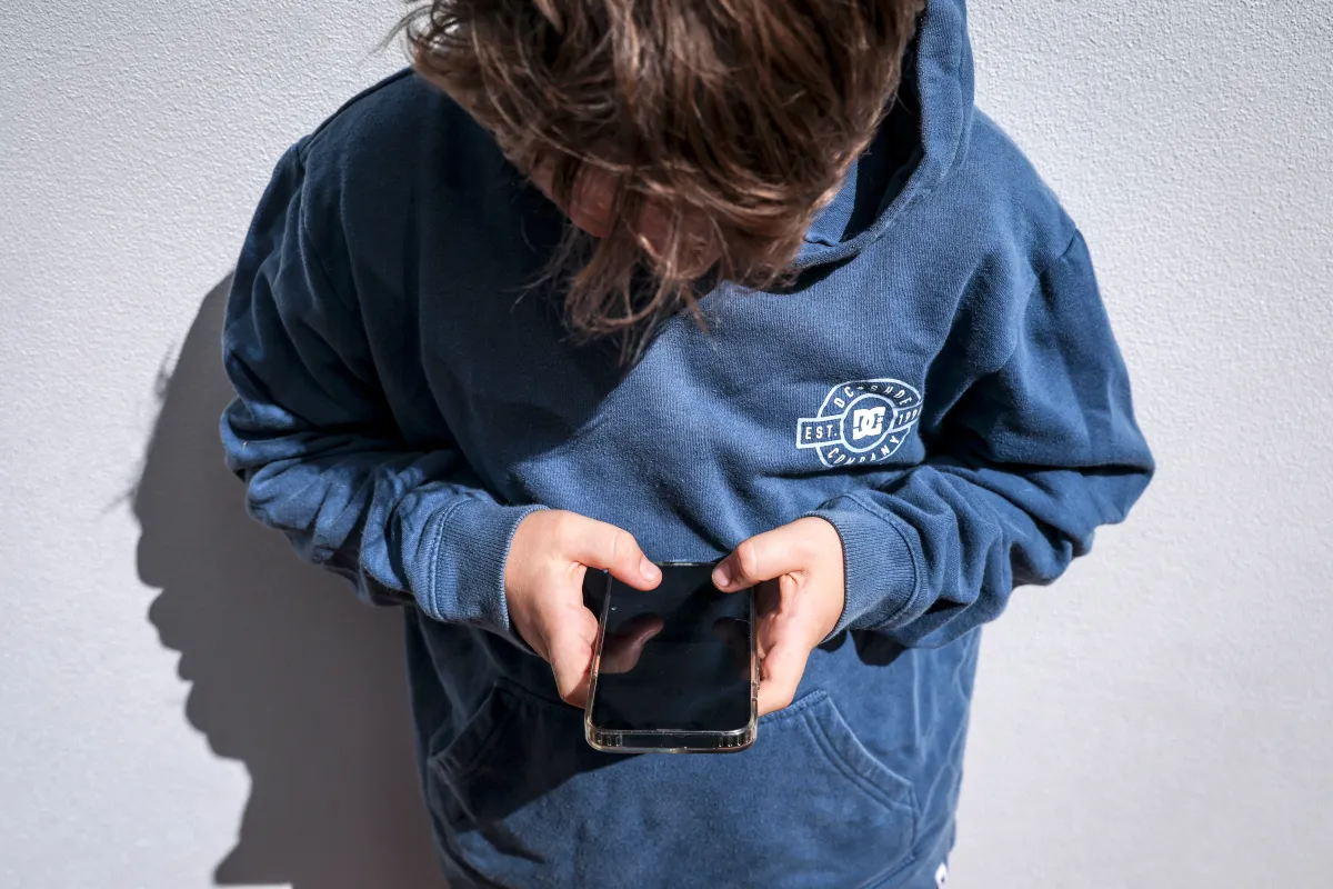 Países que impulsan la prohibición de redes sociales para menores de edad