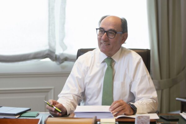 Iberdrola propone reducir impuestos en la factura eléctrica en España para aliviar a los consumidores