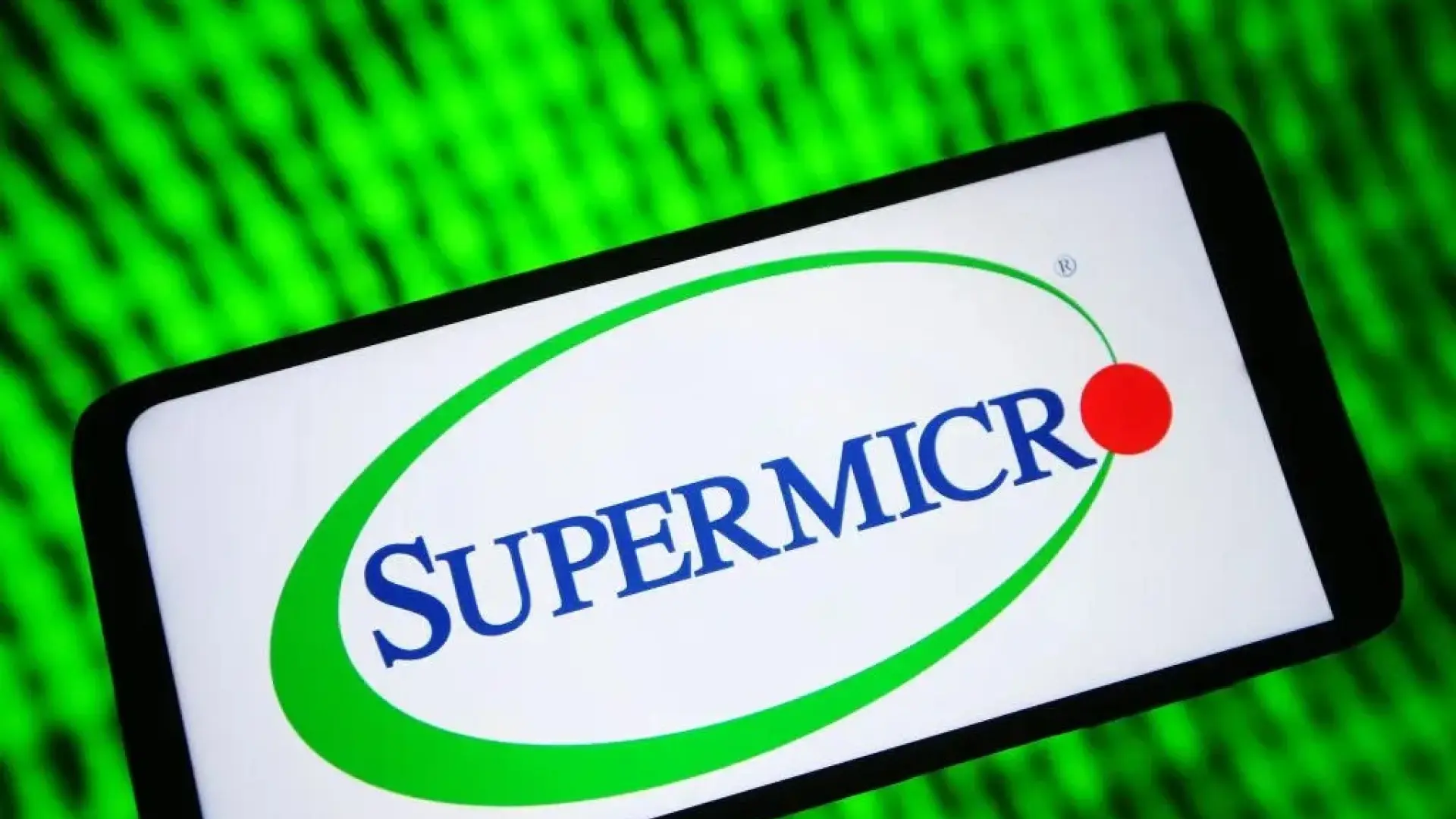 Super Micro experimenta un auge del 25% en Wall Street al alcanzar una cartera de inteligencia artificial de 60.000 millones.