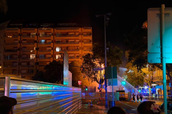 Explosión de gas en la Plaça de Sants deja múltiples heridos en Cataluña