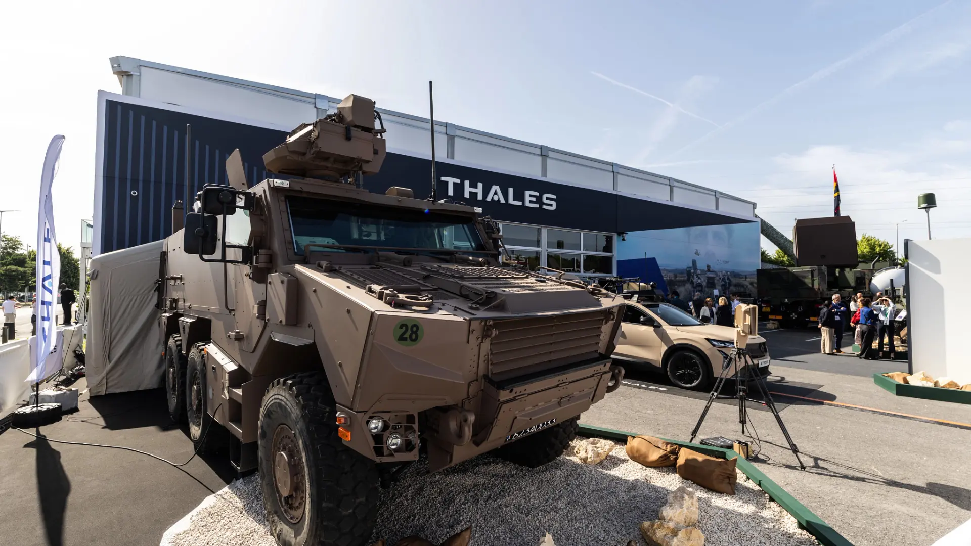 Thales incrementa sus pedidos en el primer semestre: 28% más en defensa y 23% en el sector aeroespacial.