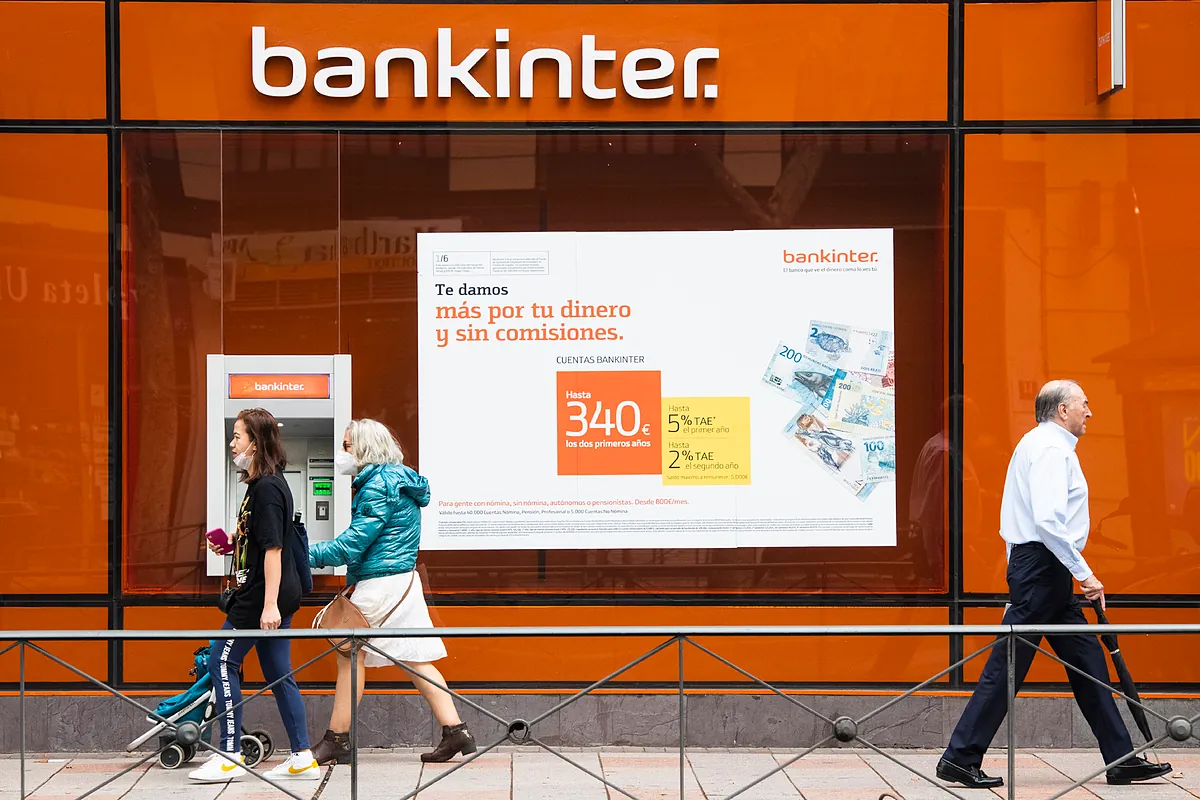 Bankinter amplía su oferta de hipotecas en Portugal e Irlanda, pero limita su presencia en España.