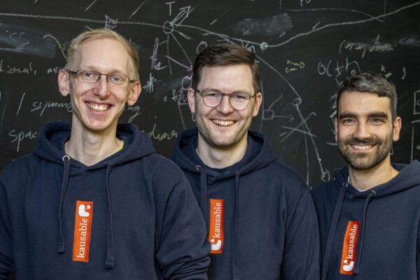 Startup alemana de DeepTech kausable obtiene 12 millones de euros para impulsar su IA adaptativa sin necesidad de reentrenamiento.