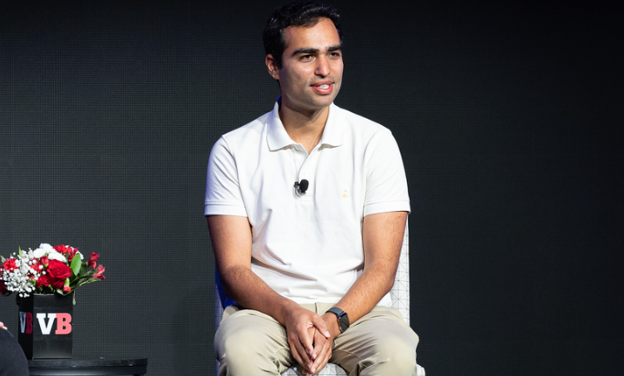 La inteligencia artificial evalúa cada decisión de los agentes de Rubrik, aunque aún falta verificar su eficacia, según su director de IA en VB Transform 2026.