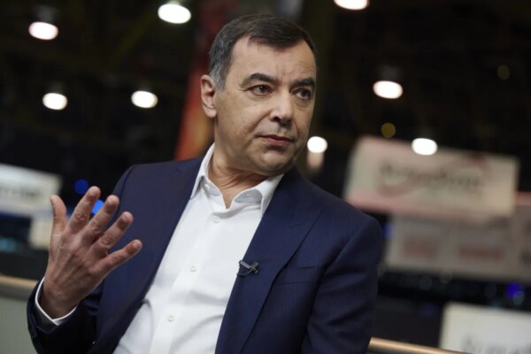 El CEO de Mobileye, Amnon Shashua, deja su cargo en medio de la expansión hacia robotaxis y robótica.