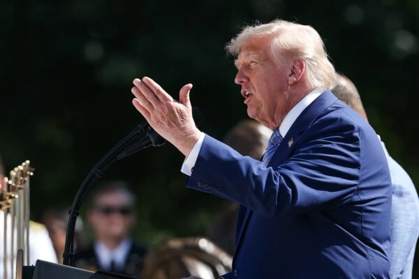 Trump advierte a la UE sobre posibles aranceles tras multas a Google y empresas tecnológicas: "Sufrirán las consecuencias"