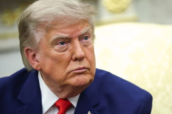 25 estados desafían a Trump por 740 millones de dólares en fondos de emergencia