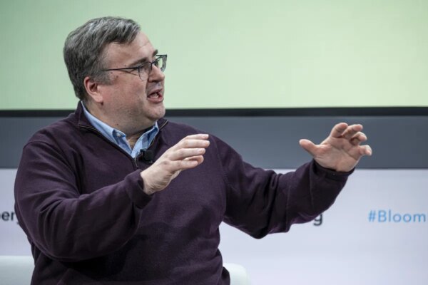 Prentis, el innovador laboratorio de inteligencia artificial cofundado por Reid Hoffman y Mark Pincus, busca captar $100 millones en inversión.