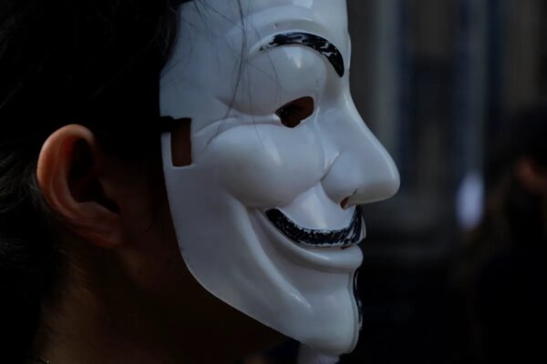 El hacker que desnudó a los fabricantes de spyware sin ser detenido