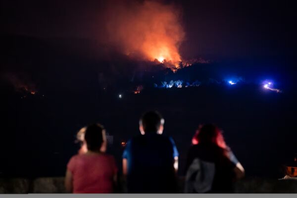 Más de 115,000 evacuados en España debido a incendios forestales en Madrid, Ávila y Castellón: Actualización en vivo