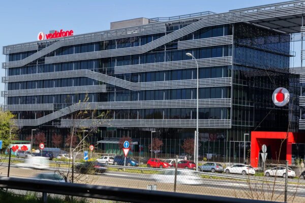 Vodafone busca reemplazar a Vantage utilizando las torres de Cellnex y American Tower