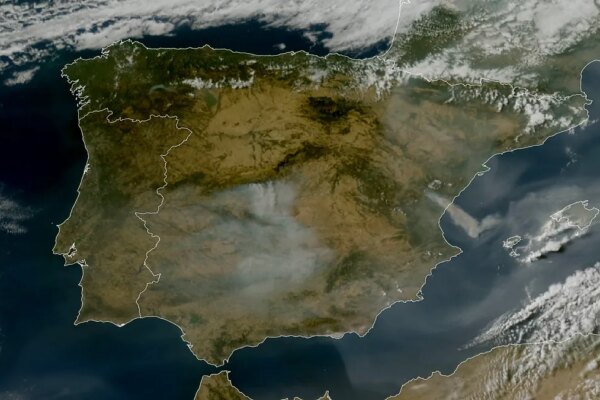 Pedro Sánchez enfrenta una "situación crítica" por incendios ante la inminente ola de calor